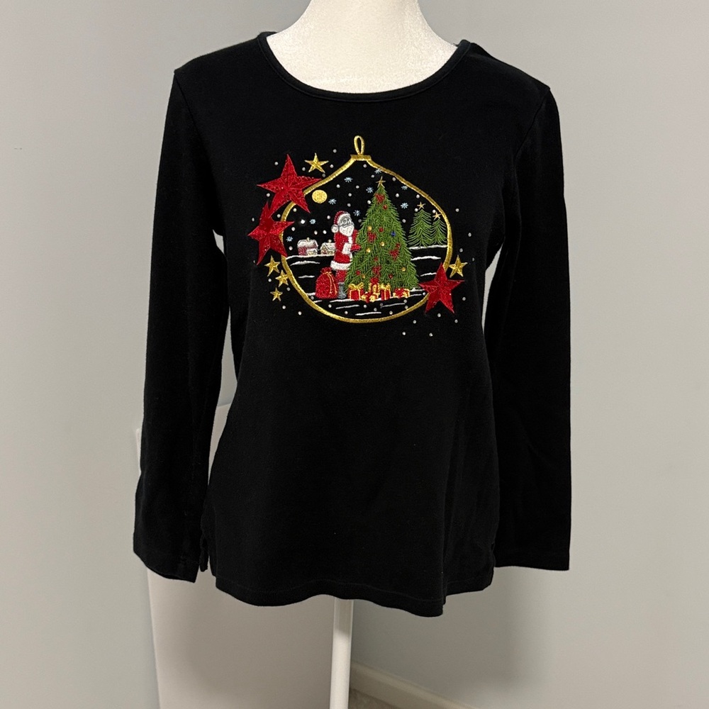 Quacker Factory ornament Long Sleeve pullover shirt with Christmas Design SZXXS.